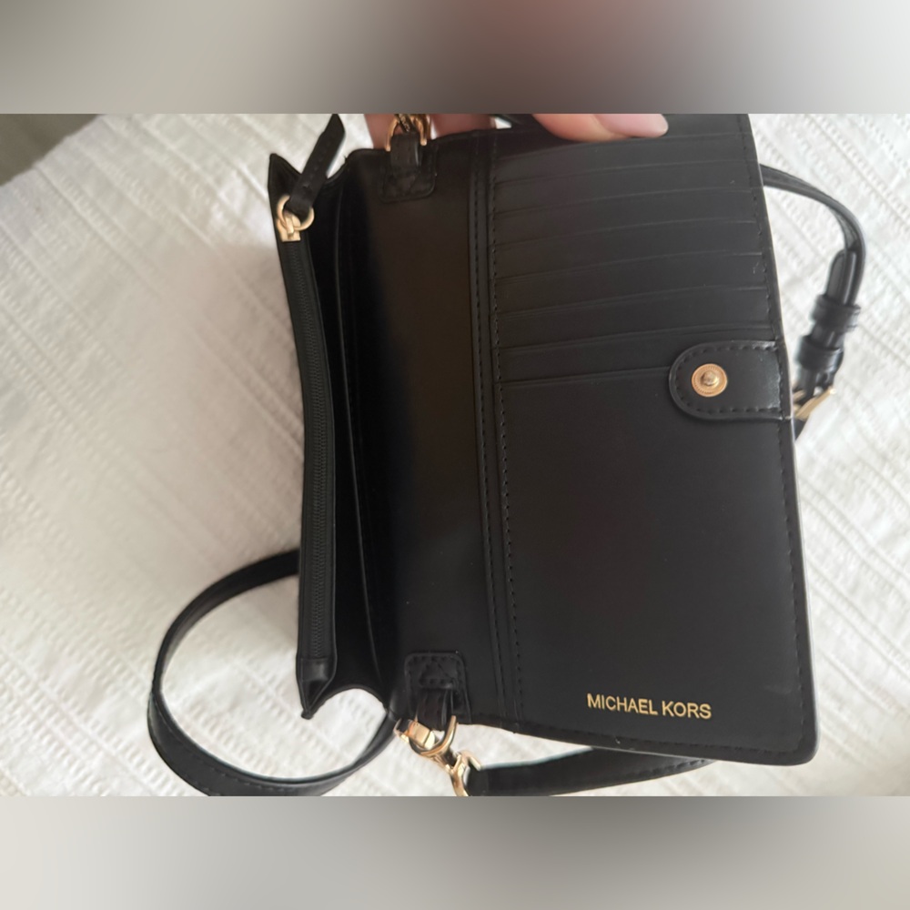 Michael Kors Jet Set Charm Small Phone Crossbody - Picture 7 of 7